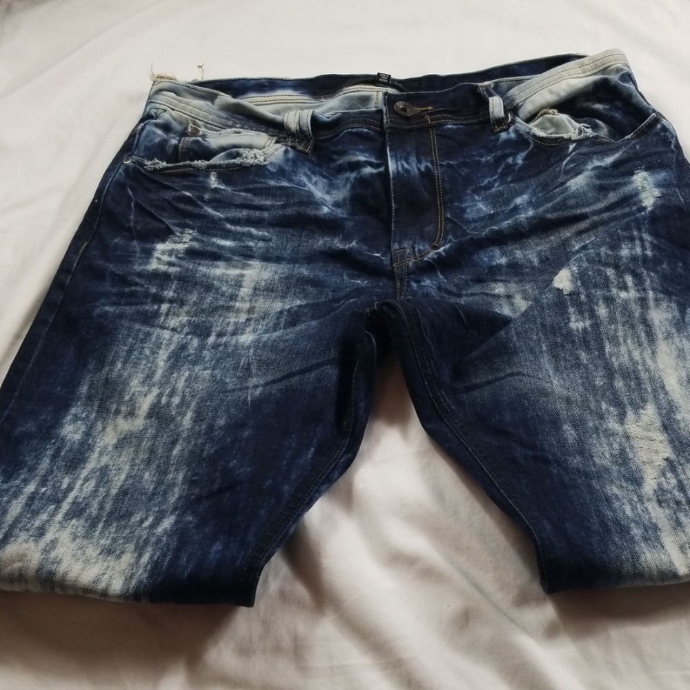 Akoo Jeans